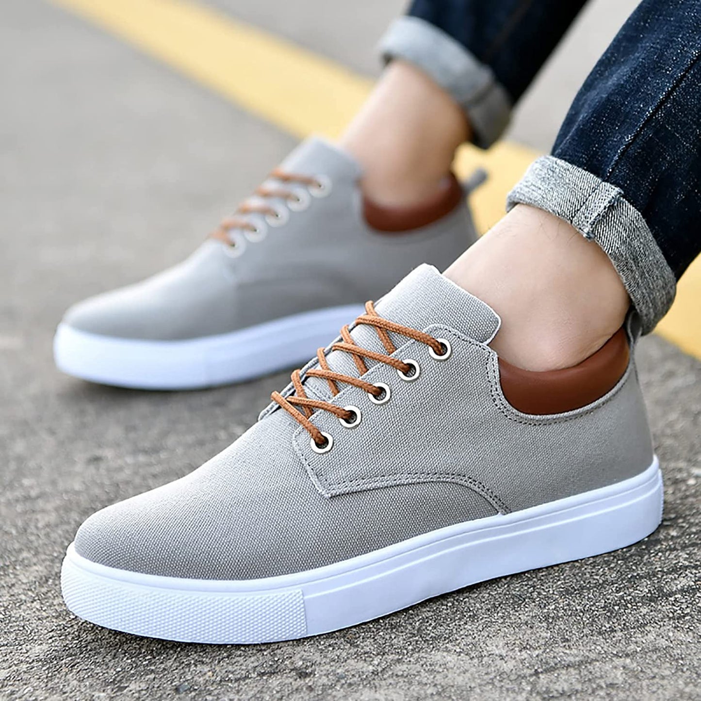 Magnus - men's sneakers with white sole