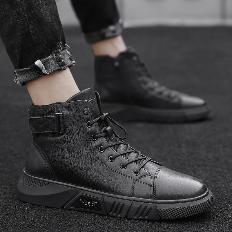 Hector - Men's Rugged Leather Boots in Black Leather 